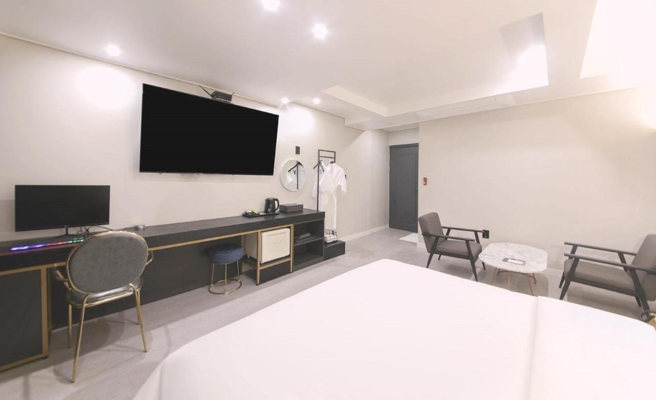 Ariel Hotel Busan Buitenkant foto